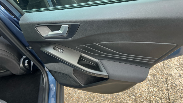 Ford Focus 1.0 EcoBoost 100 Zetec 5dr Petrol Hatchback